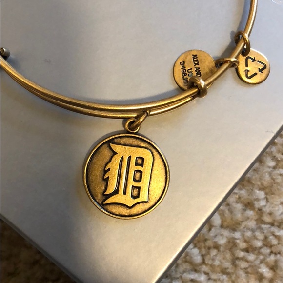 Detroit Tigers Alex and Ani Bracelet - Picture 2 of 3